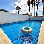 In - Relaxing Pool-front, Private Terrace & Pool Access, South Tenerife *
