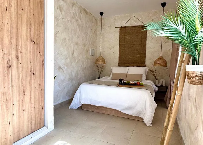 Apartment In - Relaxing Pool-front, Private Terrace & Pool Access, South Tenerife Arona (Tenerife)