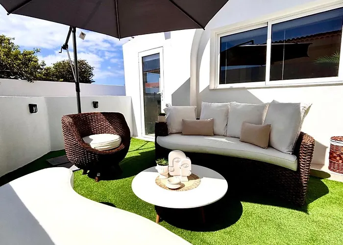 In - Relaxing Pool-front, Private Terrace & Pool Access, South Tenerife * Arona (Tenerife)