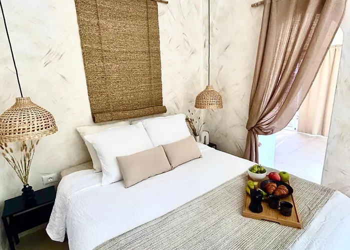 Appartement In - Relaxing Pool-front, Private Terrace & Pool Access, South Tenerife